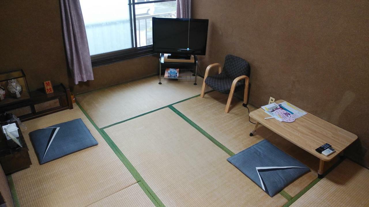 Walking Pilgrimage Hotel Tokiwa Ryokan Ozu  Zewnętrze zdjęcie