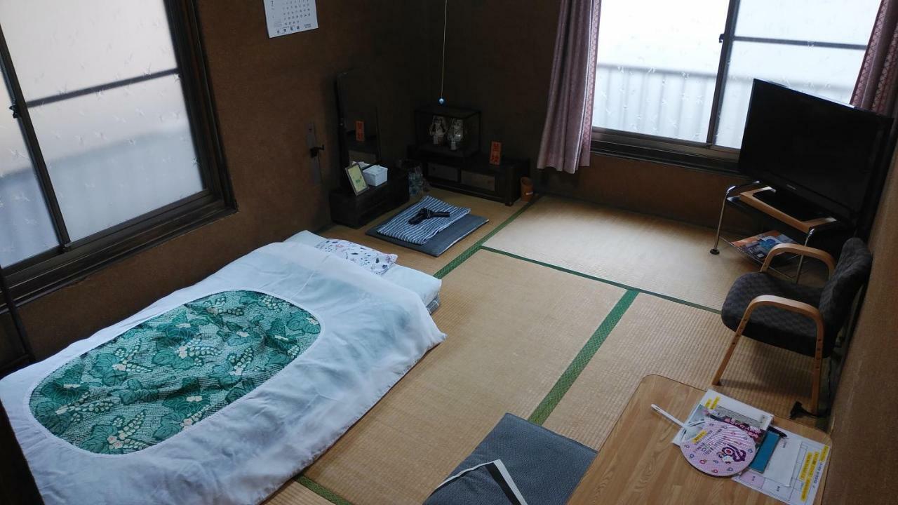 Walking Pilgrimage Hotel Tokiwa Ryokan Ozu  Zewnętrze zdjęcie